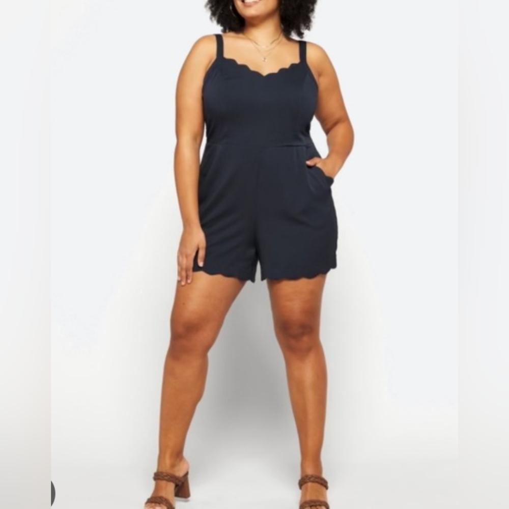 41 Hawthorn Navy Blue Sleeveless‎ Scalloped Romper XXL Plus Pockets Button
